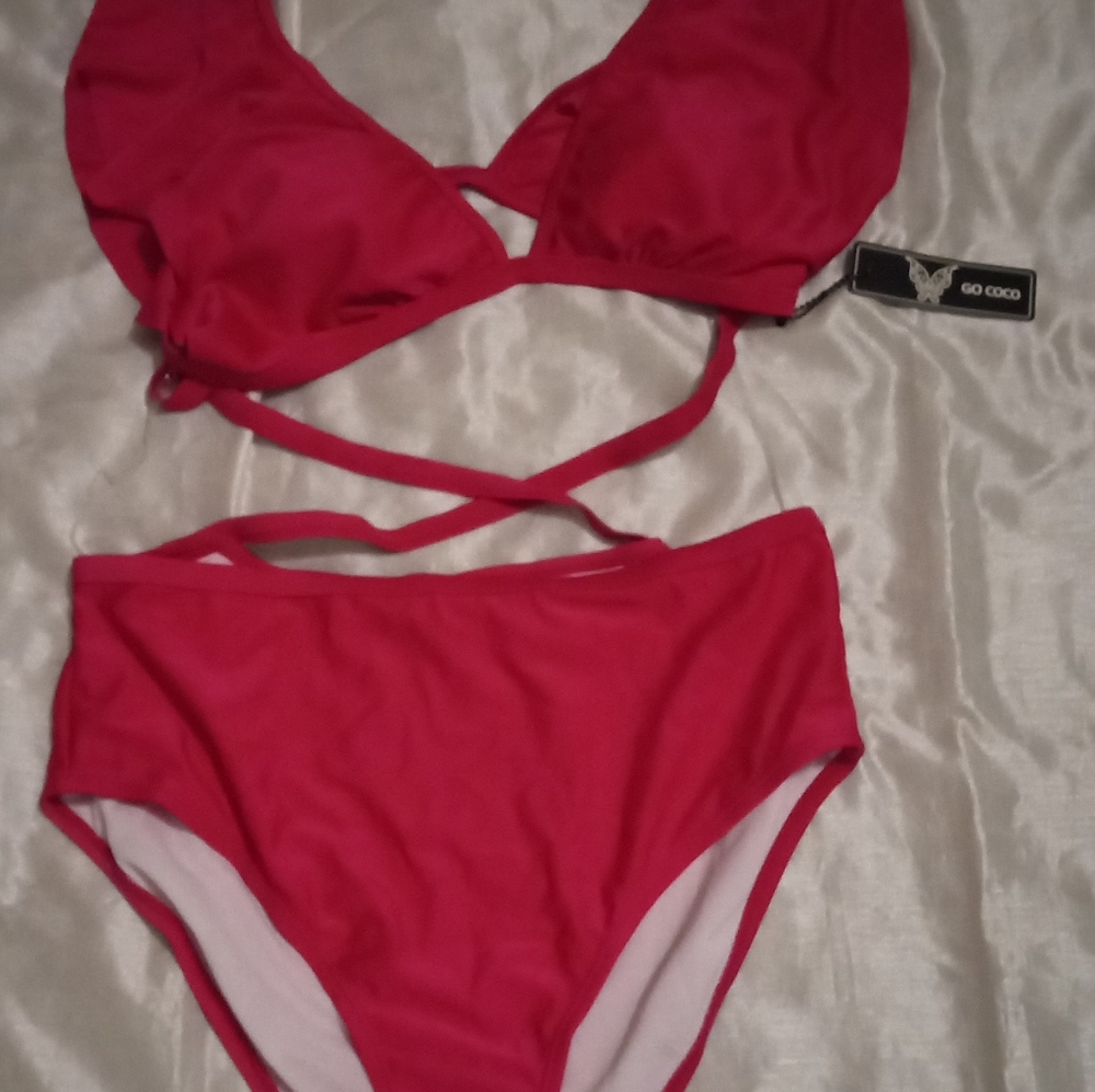 New Go Coco Vibrant Red Bikini Set SizeL